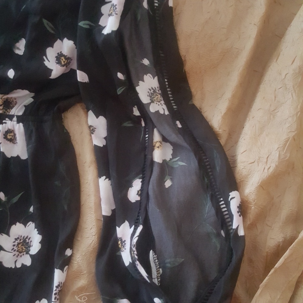 romper - Picture 2 of 3